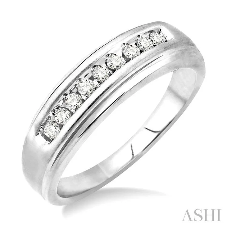 Unique Engagement Bands for Men-1/4 Ctw Round Cut Diamond Men's Ring in 14K White Gold