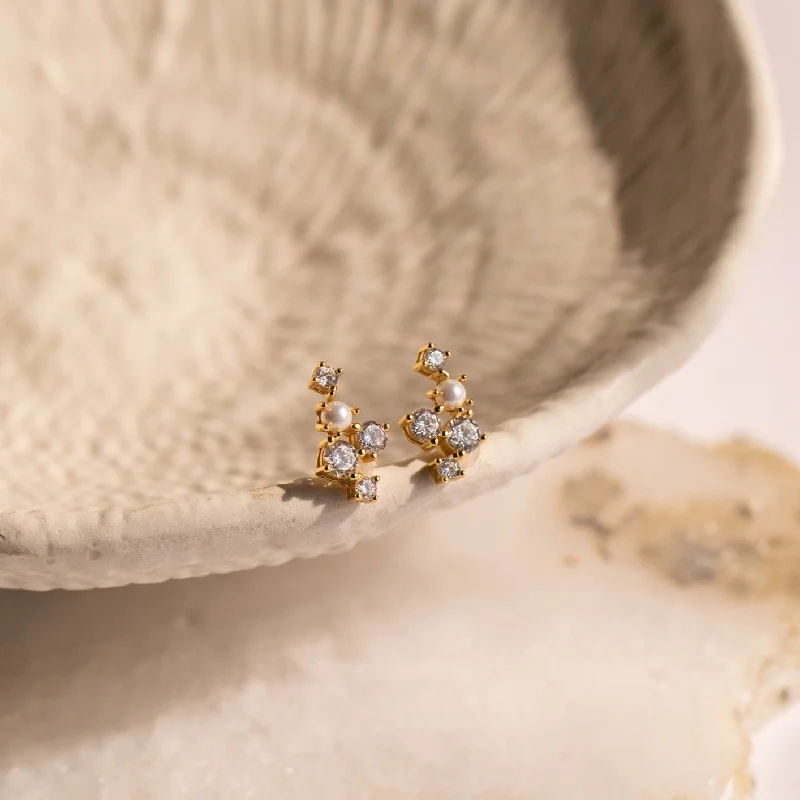 Modern Pearl Earrings-Seine Diamond Studs