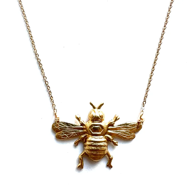 Heart Pendant Necklaces-Busy Bee Necklace