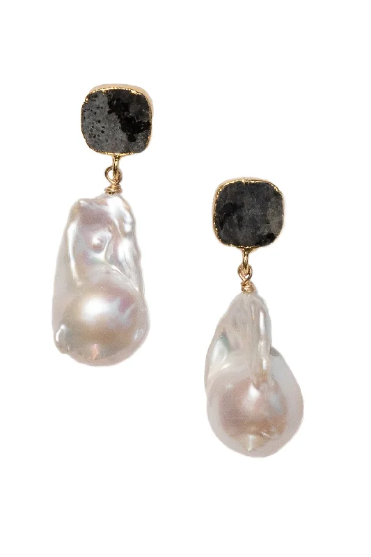 Elegant Pearl Dangle Earrings-ICELAND EARRINGS