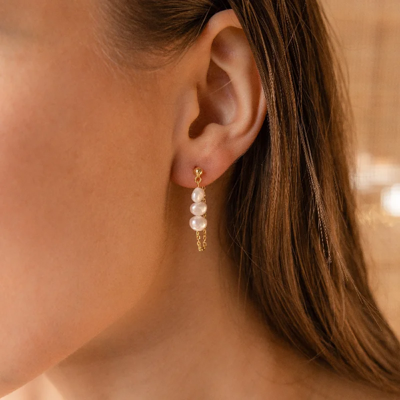 Luxury Hoop Earrings-Triple Pearl Drop Earrings