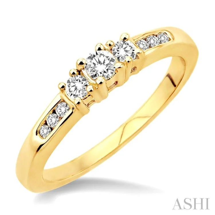 Stackable Diamond Rings-1/4 ctw Nine Stone Round Cut Diamond Engagement Ring in 14K Yellow Gold