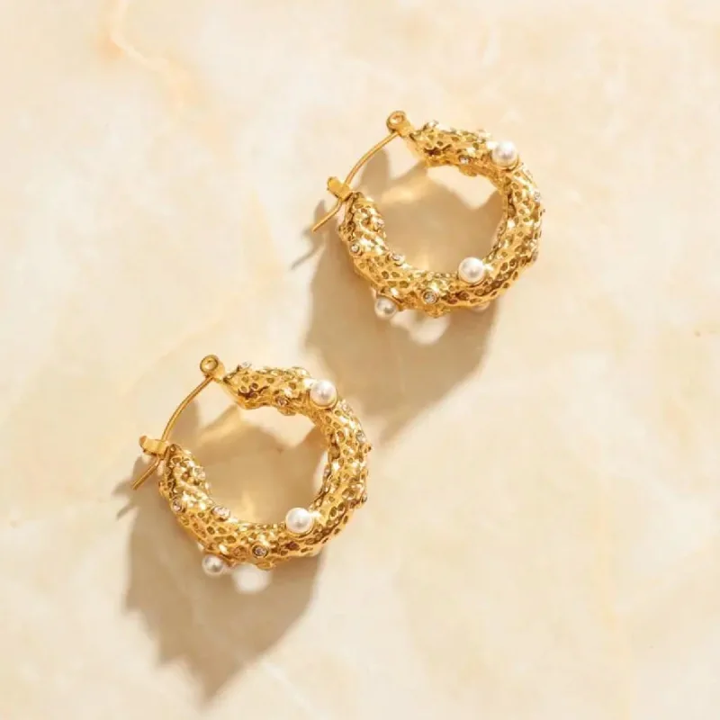 Simple Crystal Earrings for Women-Molten Pearl Earrings