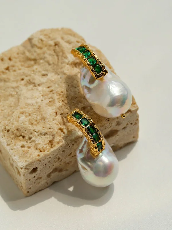 Simple Gold Drop Earrings-Vintage Baroque Pearl Emerald Earrings