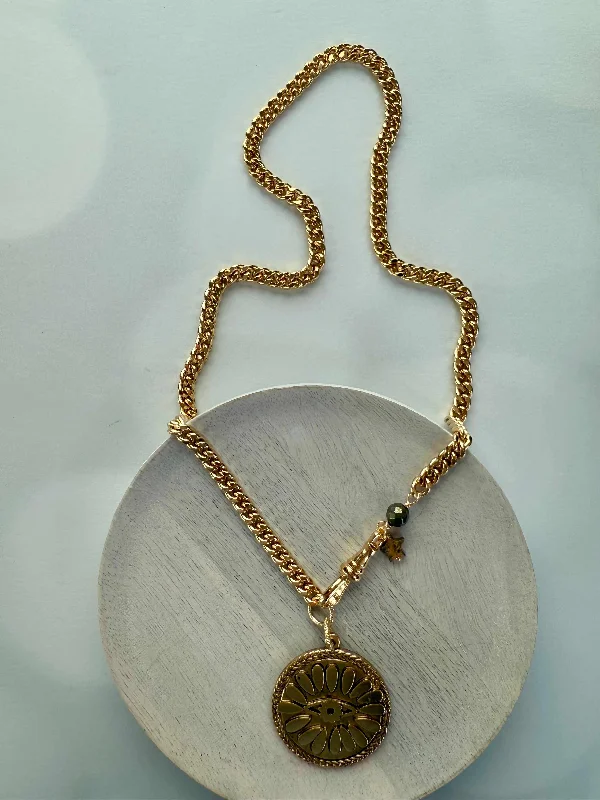 Luxury Gold Necklaces-Elora Pendant Necklace