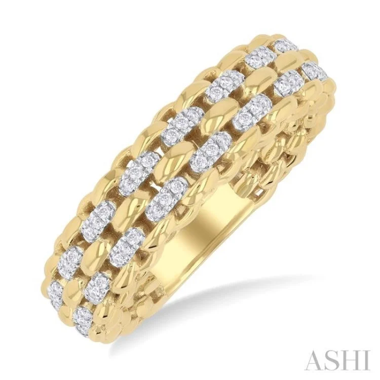 Stylish Promise Rings-1/4 ctw Bold Cable Chain Inspired Round Cut Diamond Fashion Ring in 14K Yellow Gold