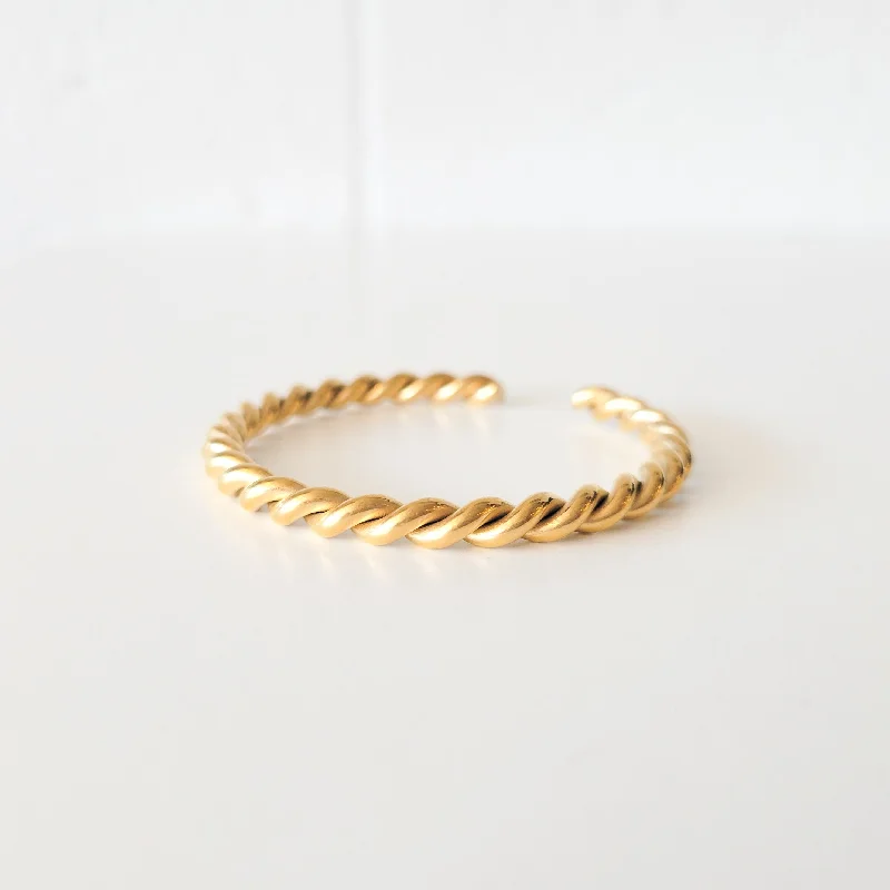 Personalized Gold Bangle Bracelets for Men-Roma Twisted Bangle